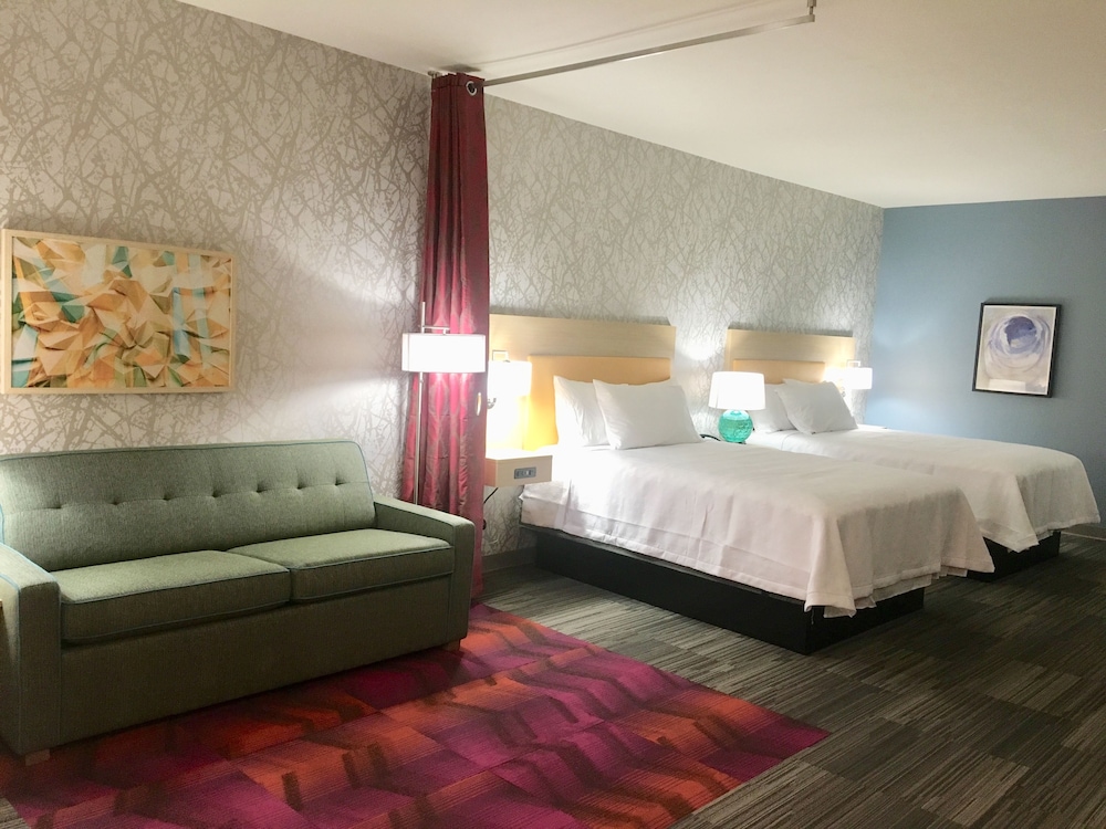 Studio, 2 Queen Beds, Accessible, Bathtub