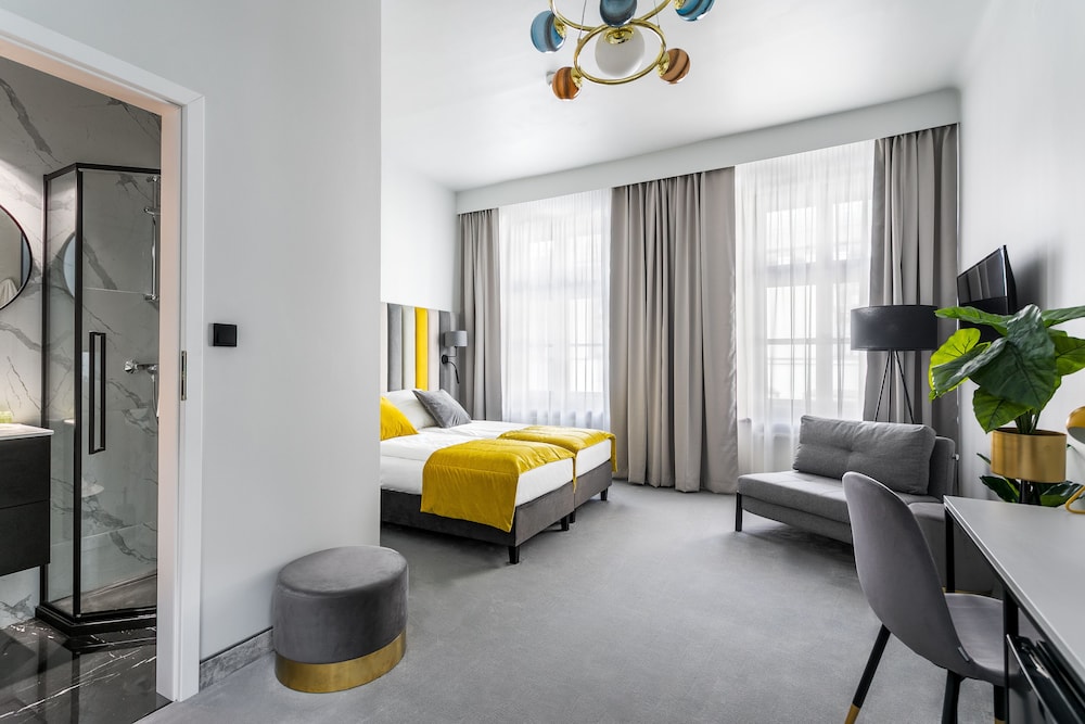 Premium Triple Room - Photo 1