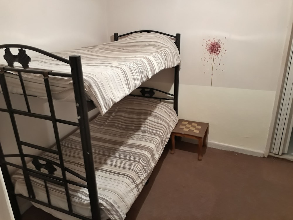 Shared Dormitory (Only Females) photo 1