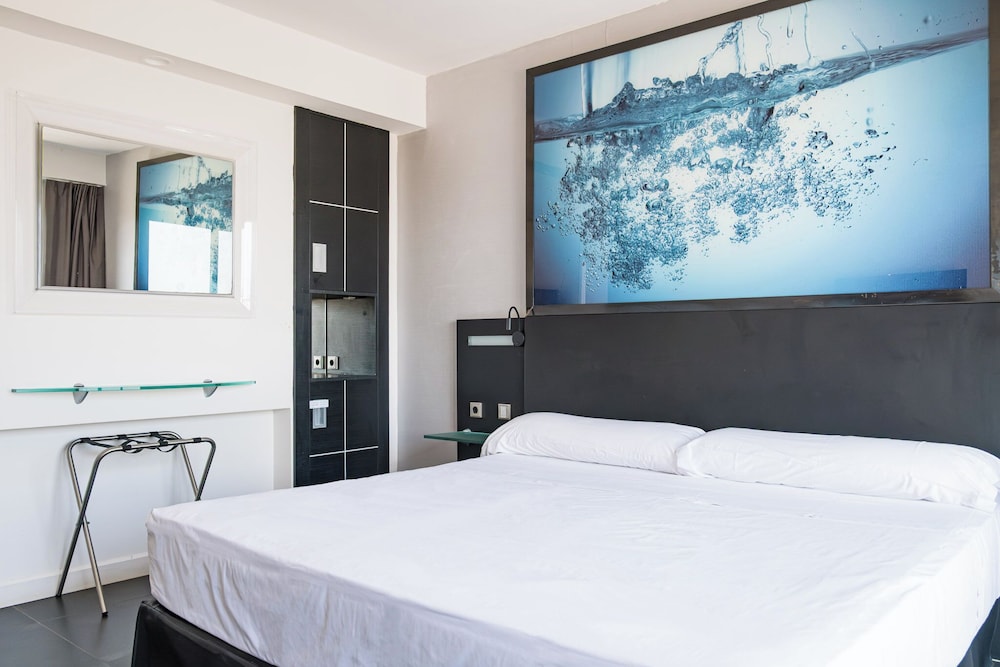 Premium Double Room - Photo 4