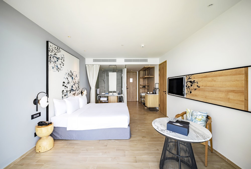 Premier Ocean View King - Photo 3
