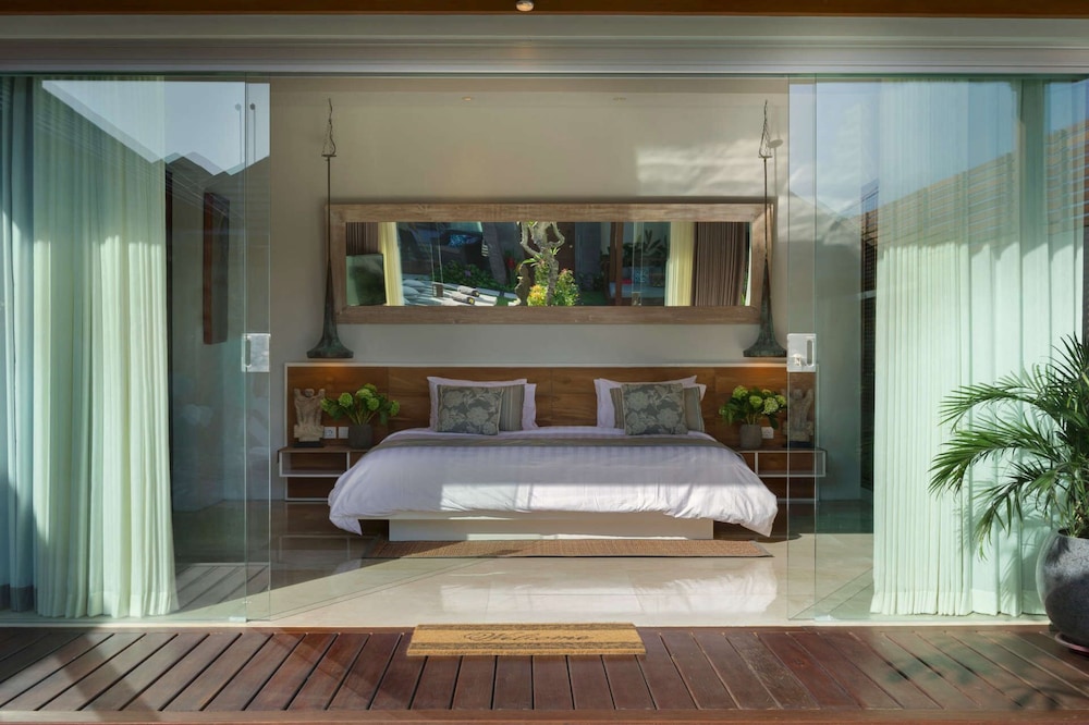 Villa (4 Bedrooms)