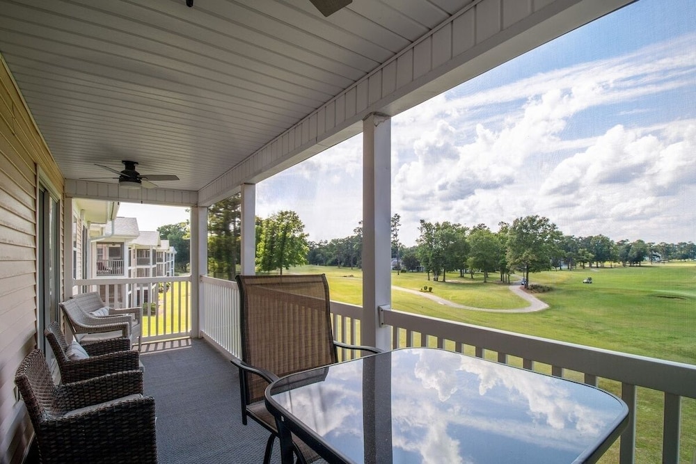 Condo, 2 Bedrooms