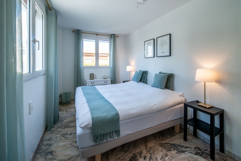 Deluxe Room - Photo 1