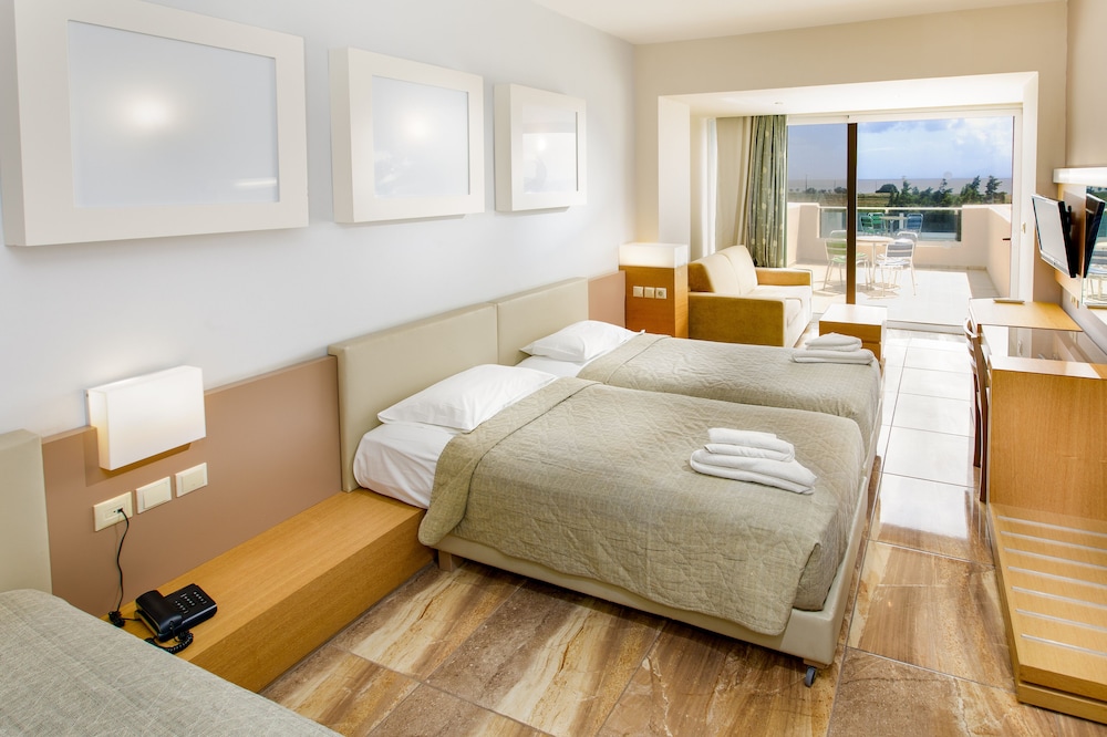 Quadruple Room, Sea View