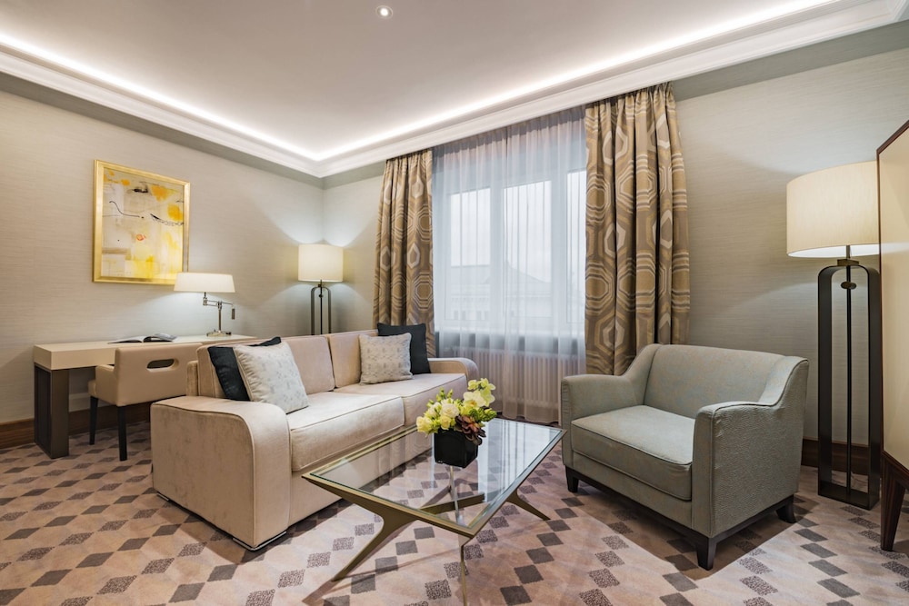 Junior Suite, Courtyard View - Photo 4