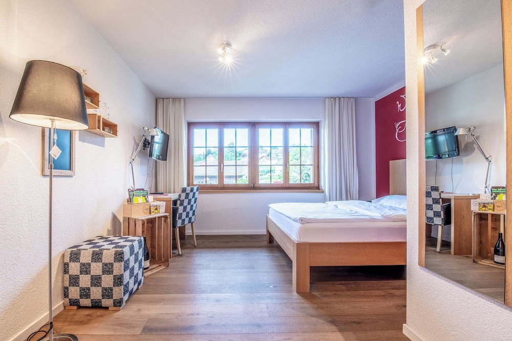 Classic Double Room, 1 Queen Bed - Photo 9