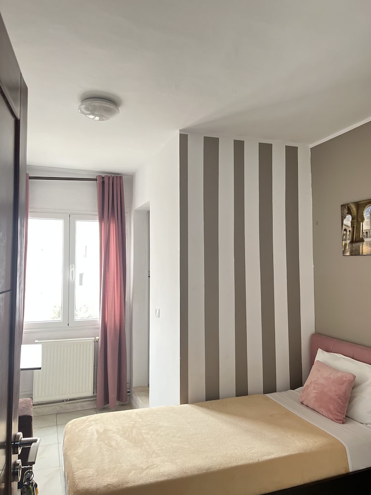 Standard Single Room, Smoking photo 2