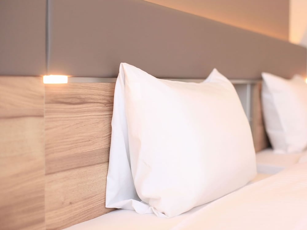 Premium Double Room - Photo 8