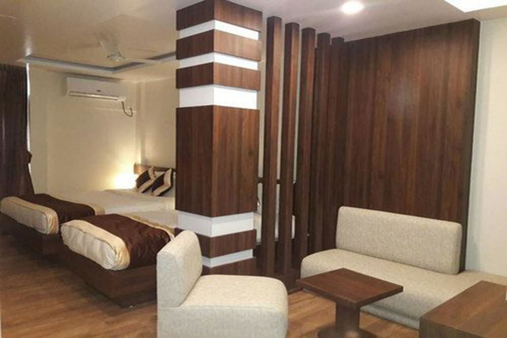 Business Double Room, Multiple Beds photo 2