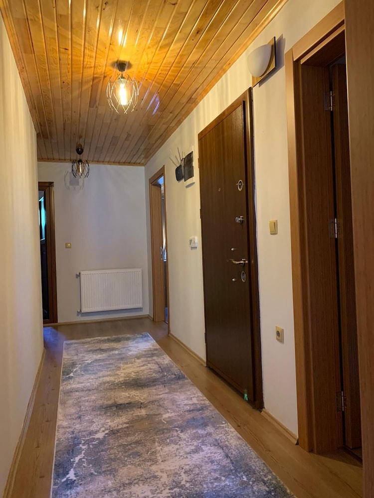 Lake View Penthouse Suite photo 2