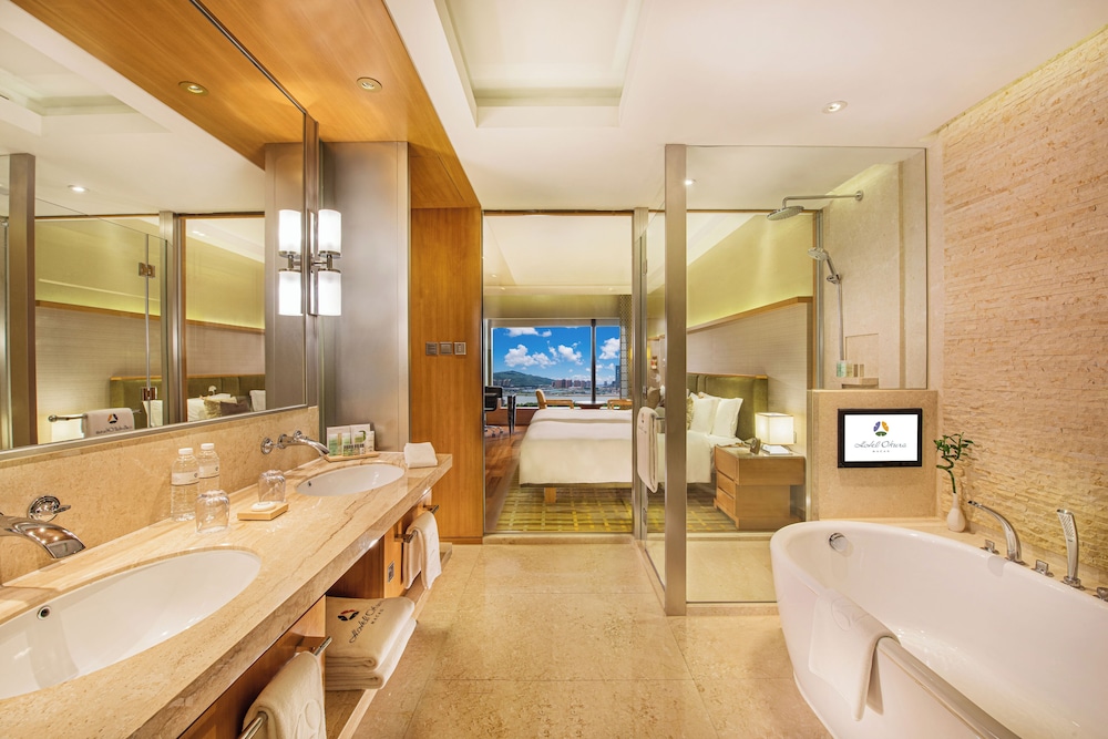 Deluxe Room (Twin) photo 2