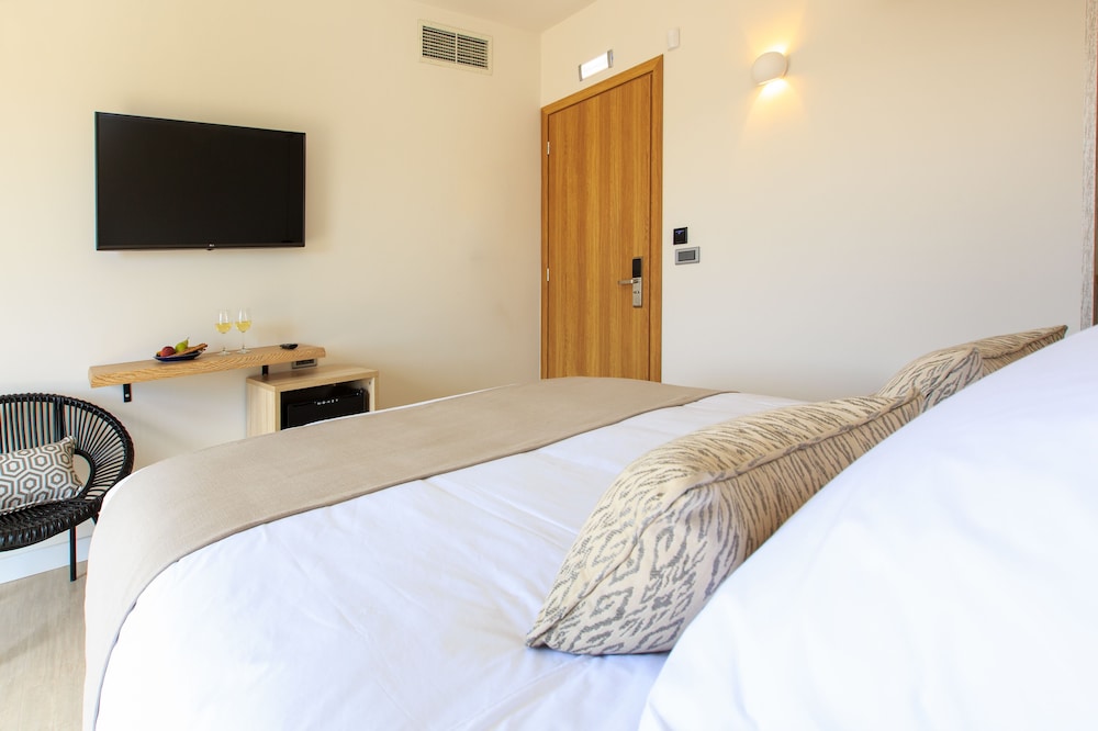 Deluxe Double Room, Sea View - Photo 3