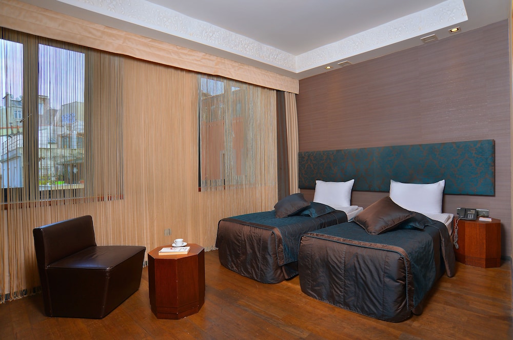 Executive Room photo 2