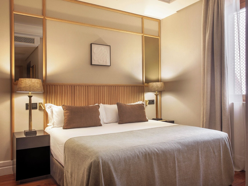 Double or Twin Room photo 3
