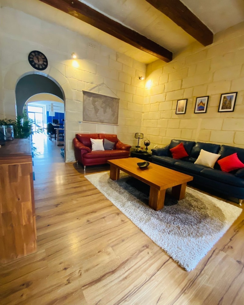 Comfort House, Patio, Courtyard View
