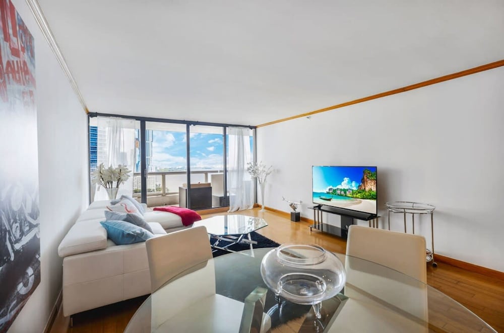 Apartment photo 1