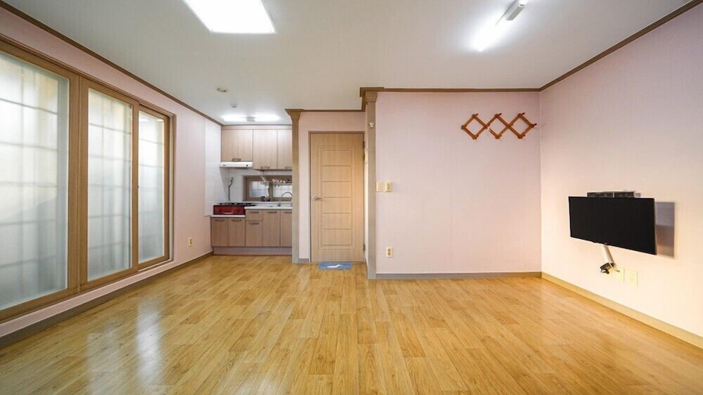 Room (Room 201) photo 2