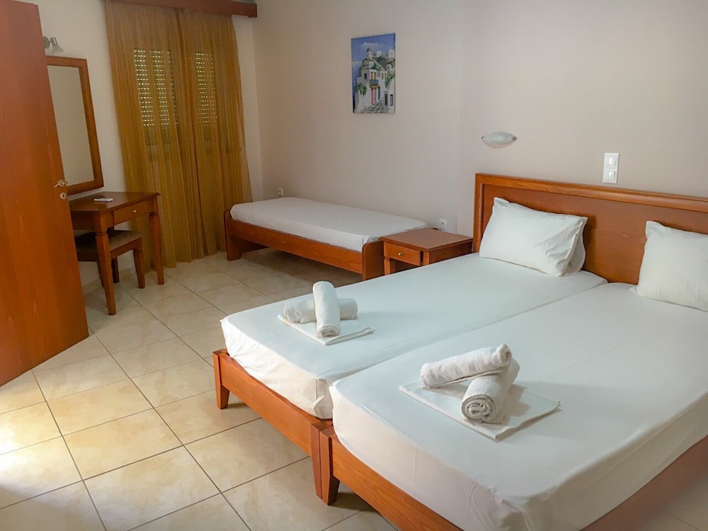 Apartment, 1 Bedroom, Patio, Pool View