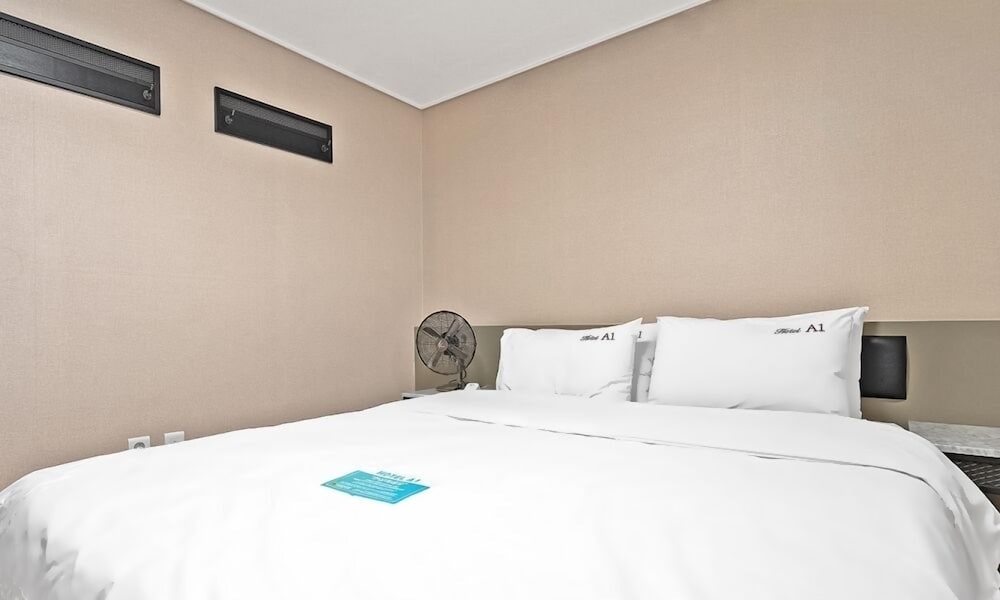 Royal Suite - Photo 2