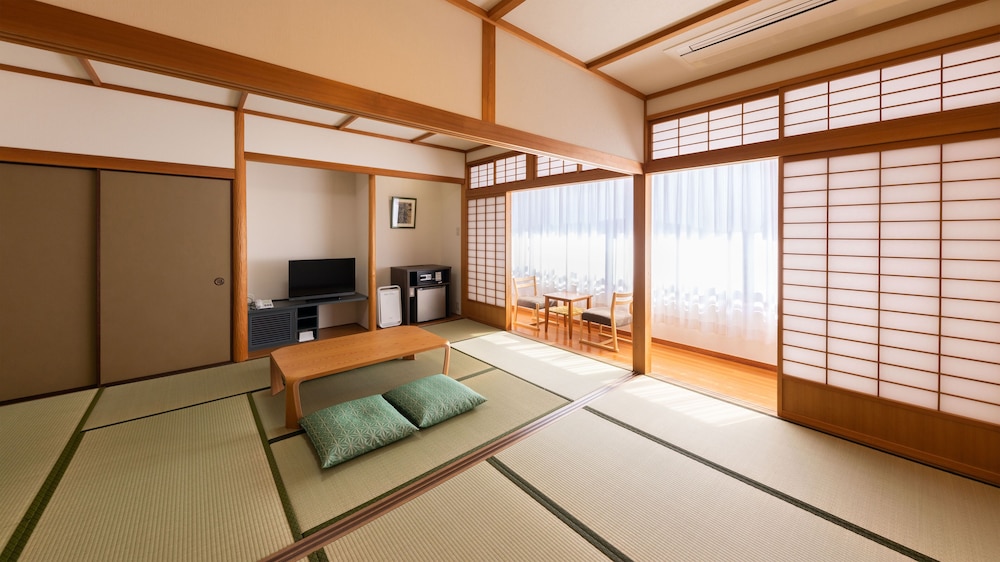 B Type - Japanese Style Room For 4 People photo 1