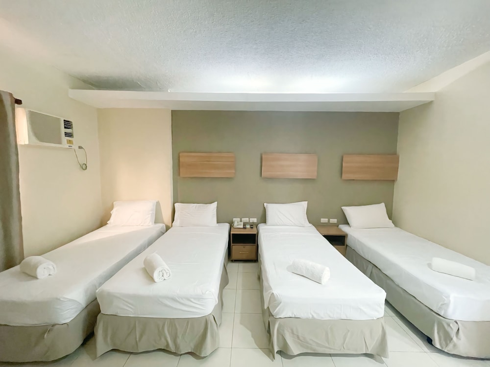 Economy Quadruple Room