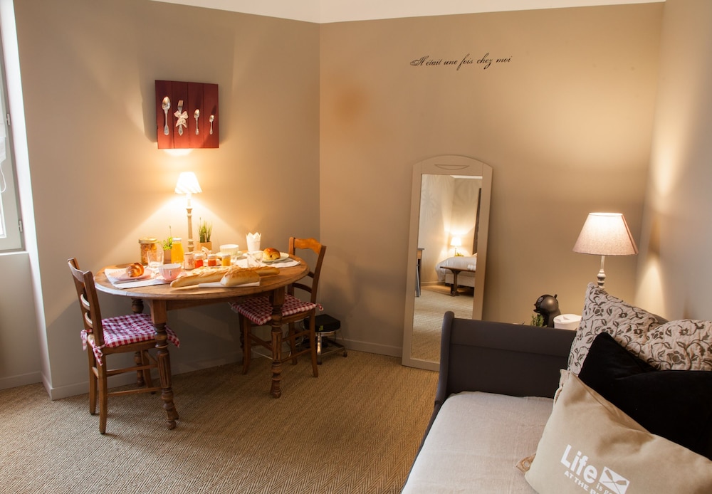 Family Room (Augustin) photo 2
