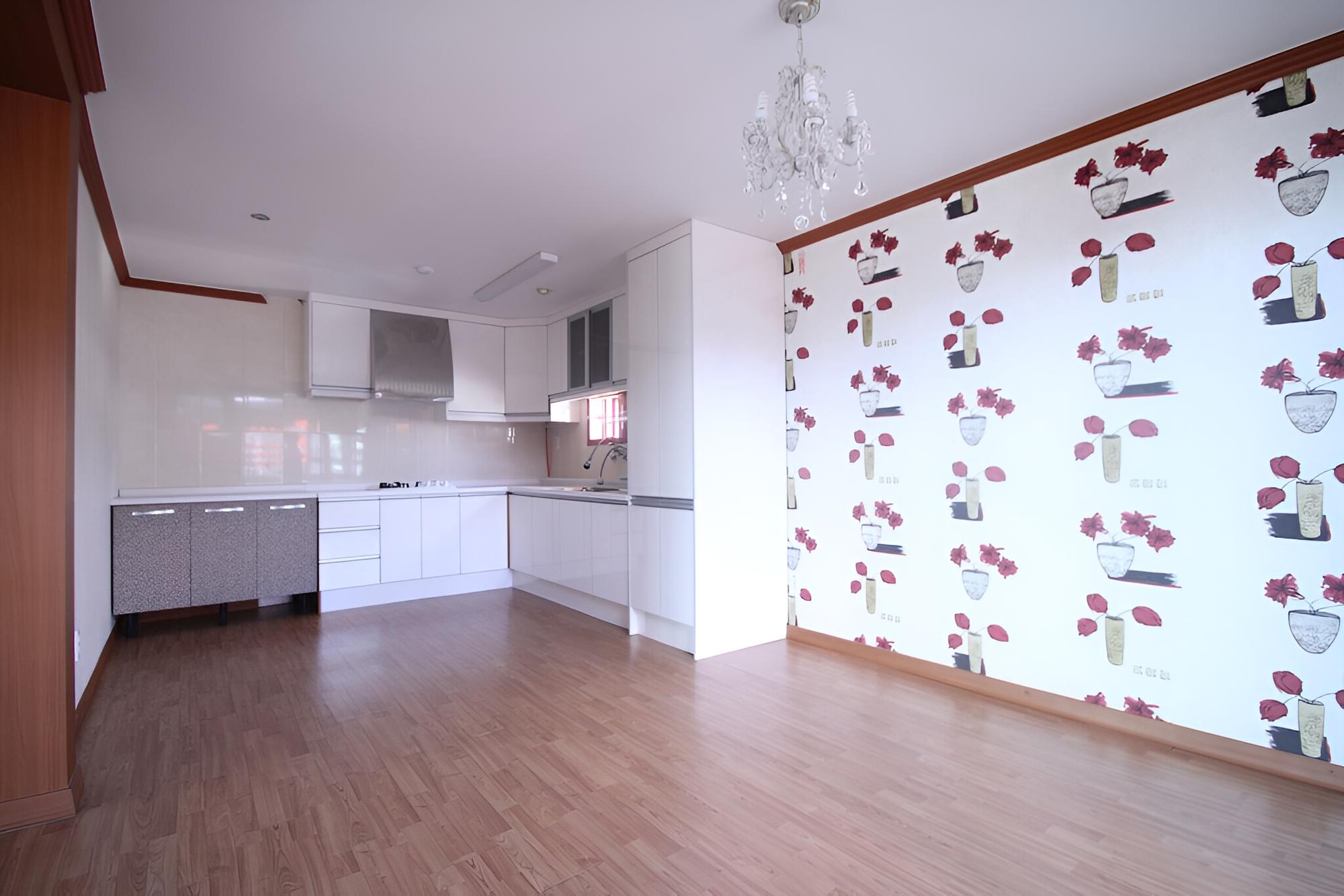Room (Suite Room - Condo (Call before Booki) - Photo 5