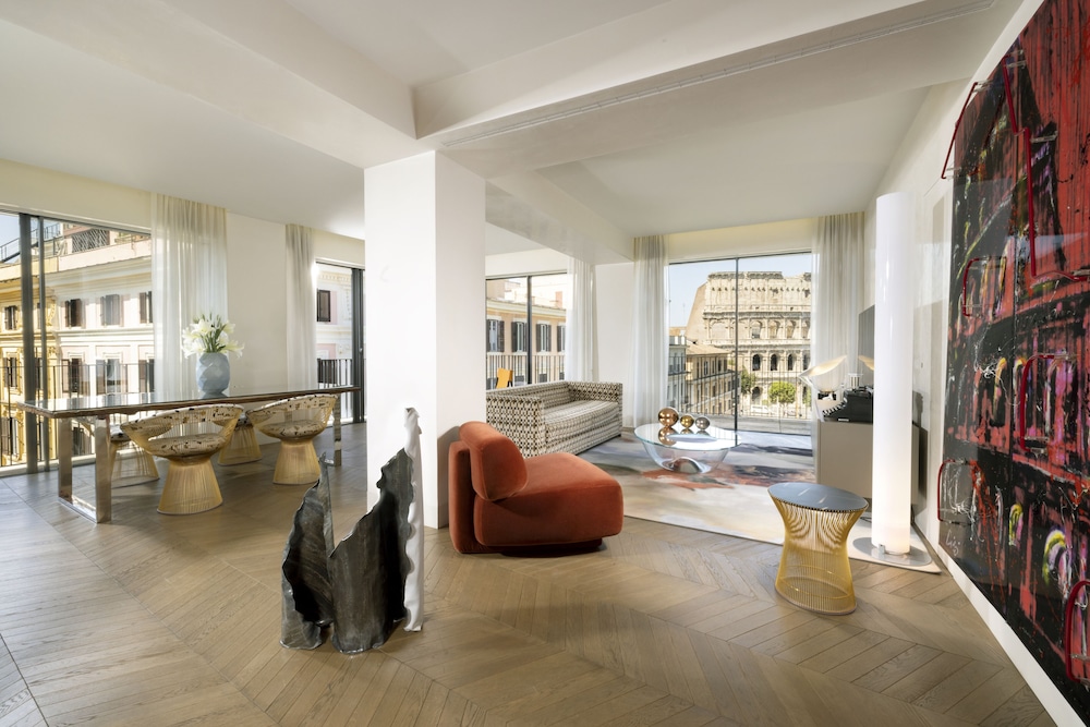 Presidential Suite (Colosseum View)