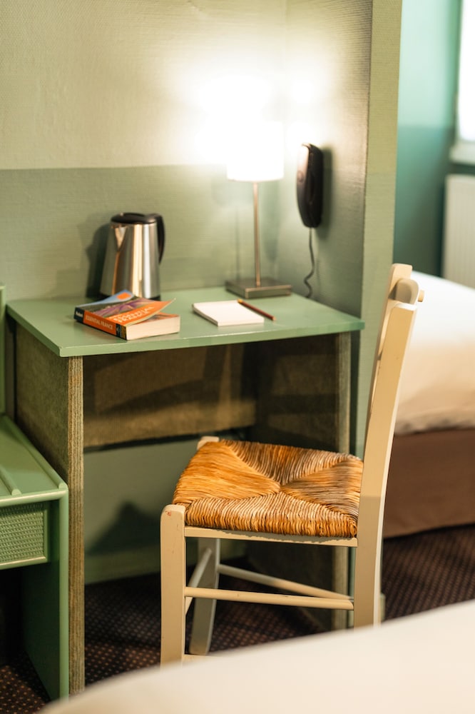 Deluxe Triple Room photo 3