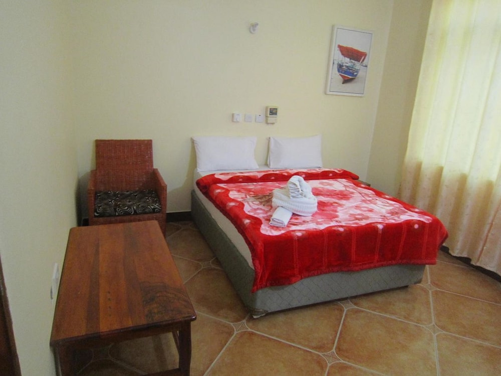 Standard Single Room, 1 Queen Bed