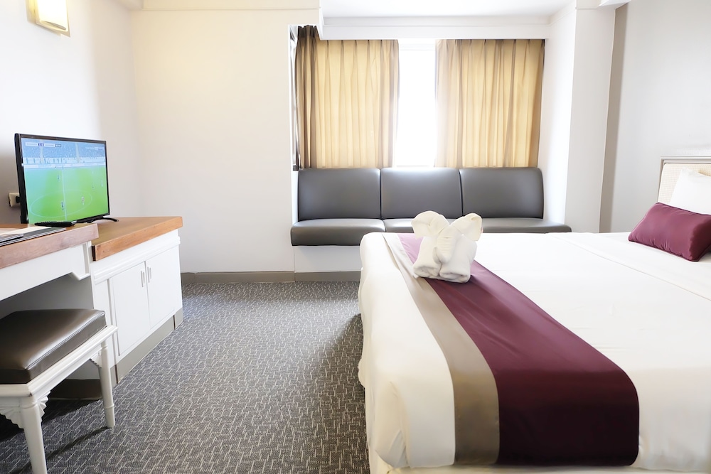 Deluxe Room - Photo 14