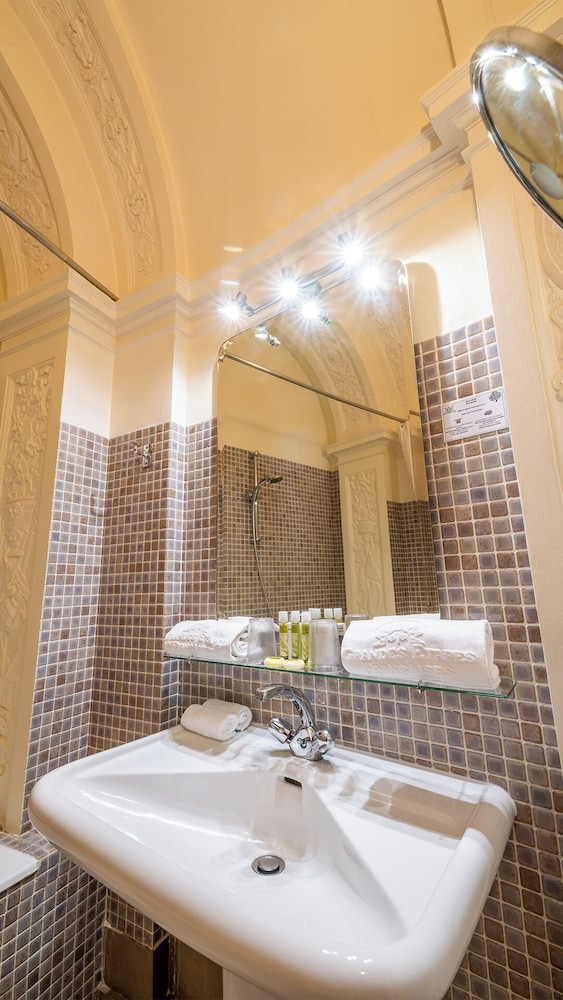 Standard Room, 1 Double Bed (Tradition Room in Ariane Pavilion) photo 3
