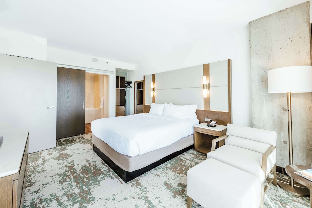 Suite, 1 Bedroom thumbnail 6