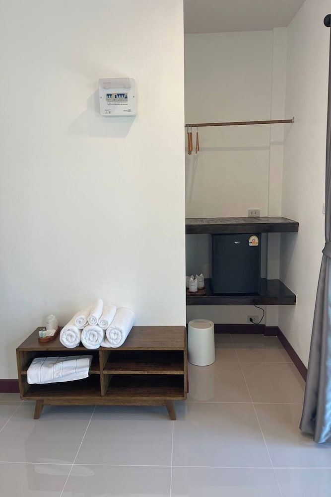 Family Room - Photo 14