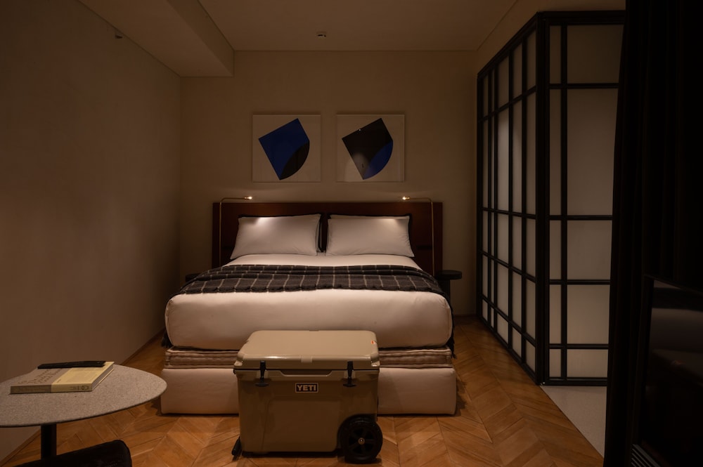Available room