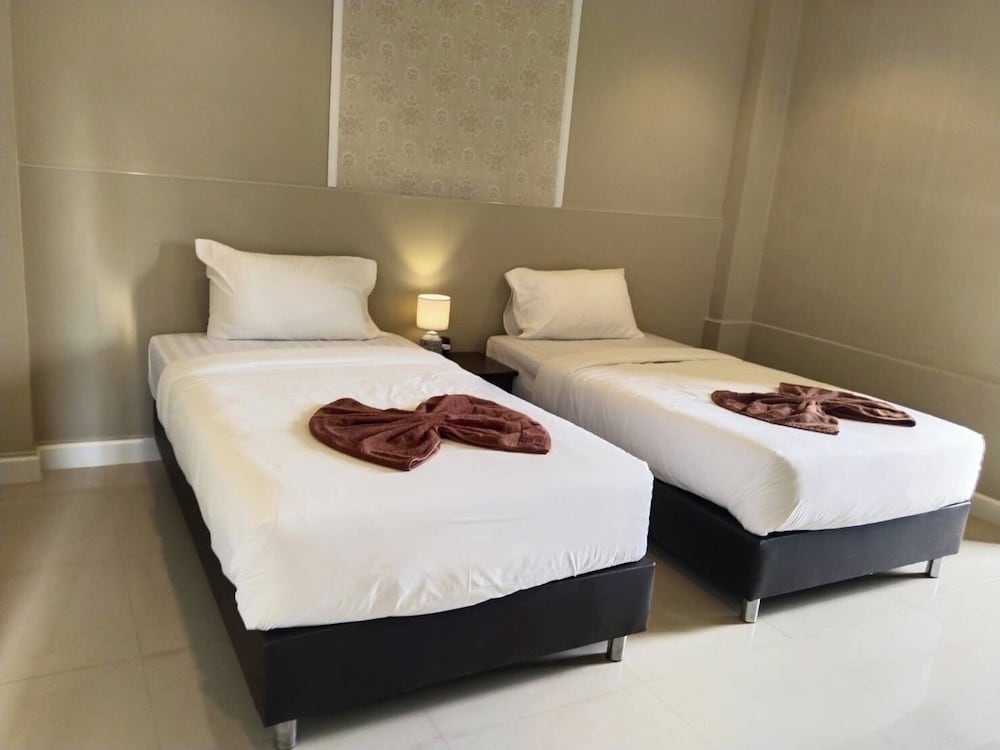 Deluxe Twin Room photo 2