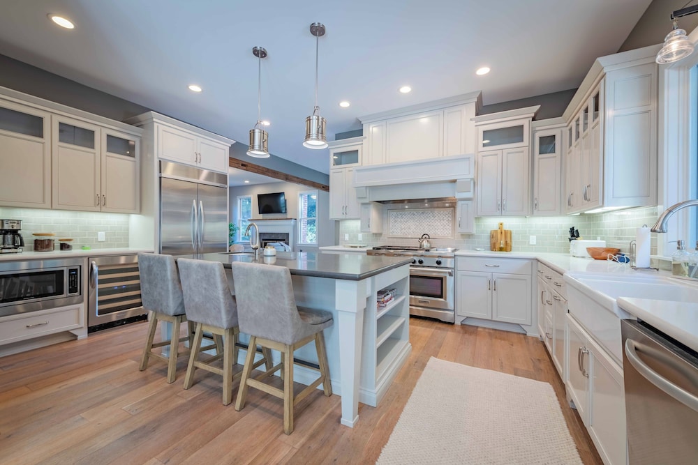 House, Multiple Beds, Pool Access, Pool View (Sycamore Ranch)
