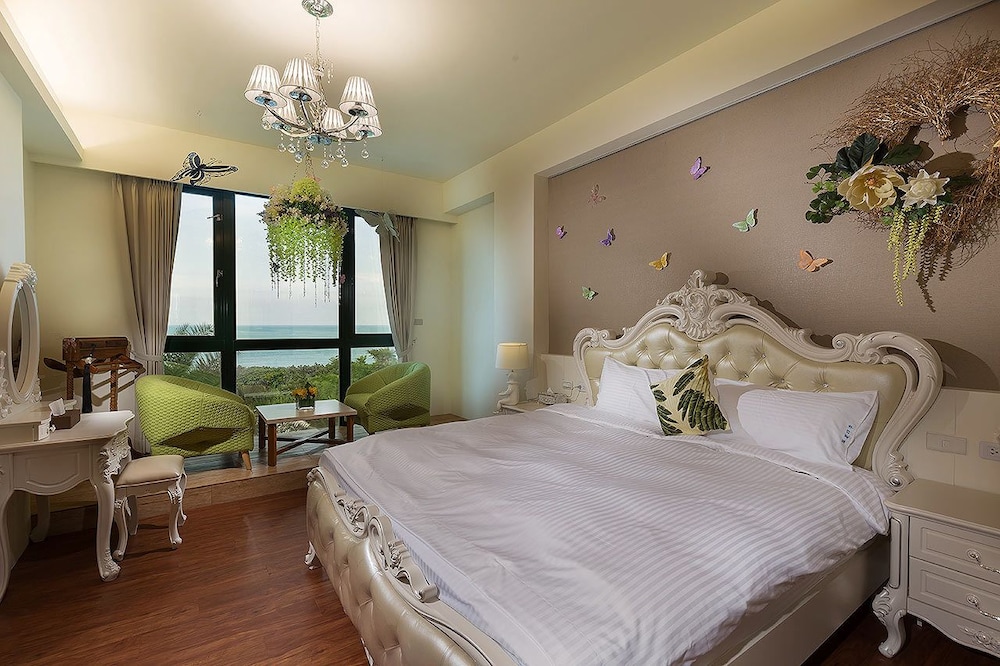 Classic Double Room, Ocean View (201) photo 1