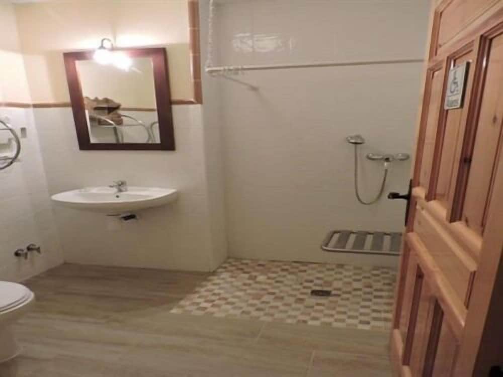 Double Room, Private Bathroom photo 3