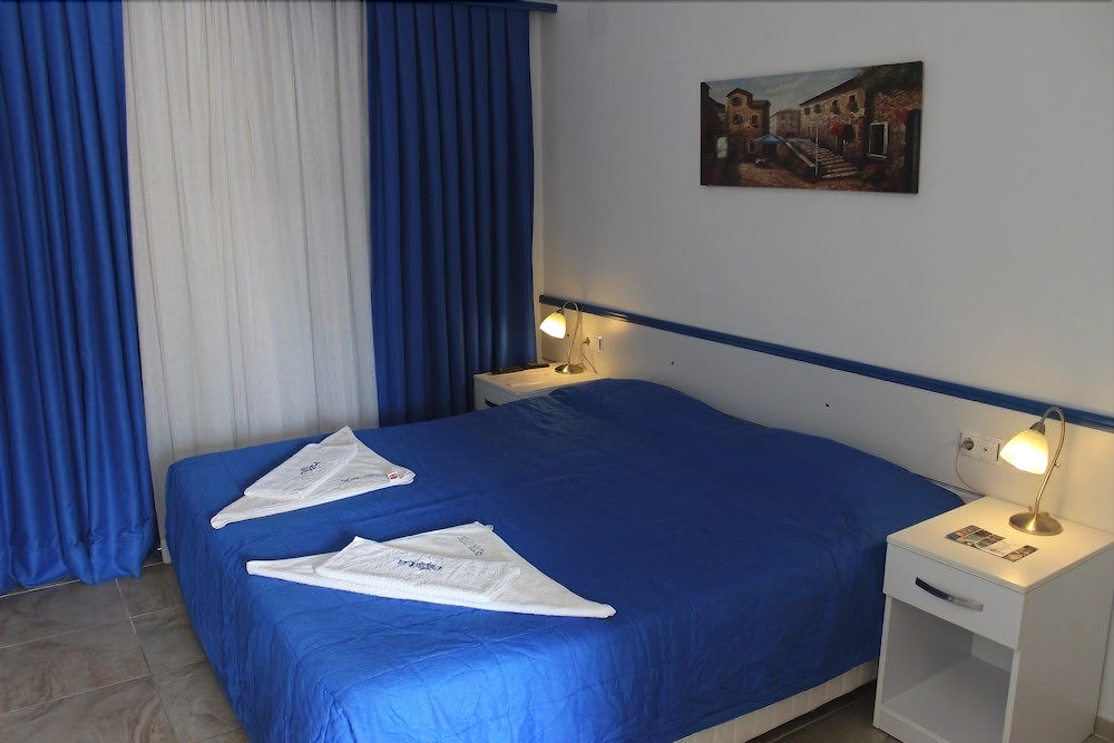 Comfort Triple Room, 1 Bedroom photo 2