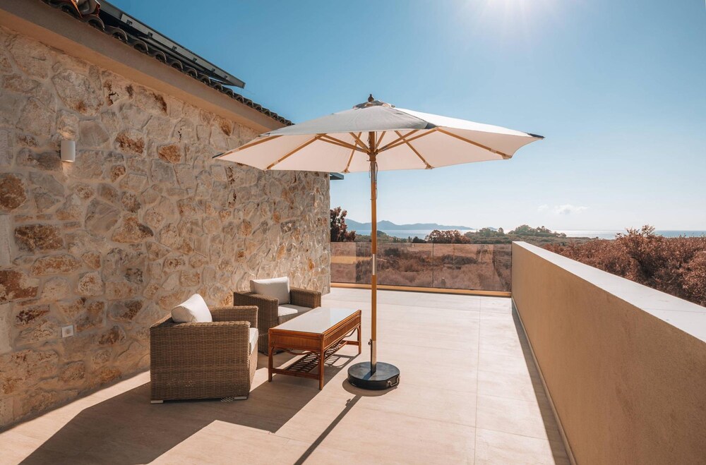 J K Villa With Private Pool, Bilde 3