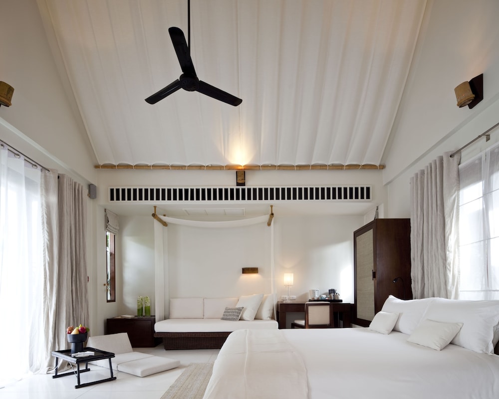 SALA Pool Villa - Photo 2