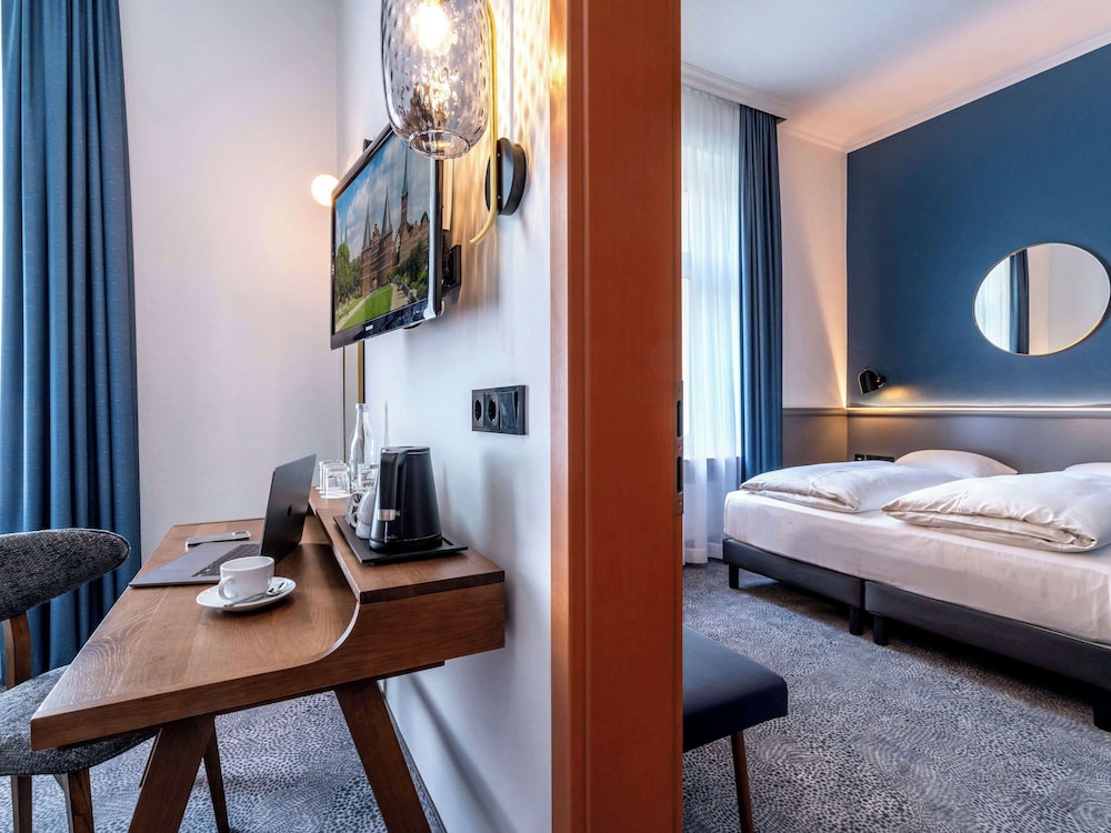 Superior Room, 1 Double Bed with Sofa bed - Photo 5