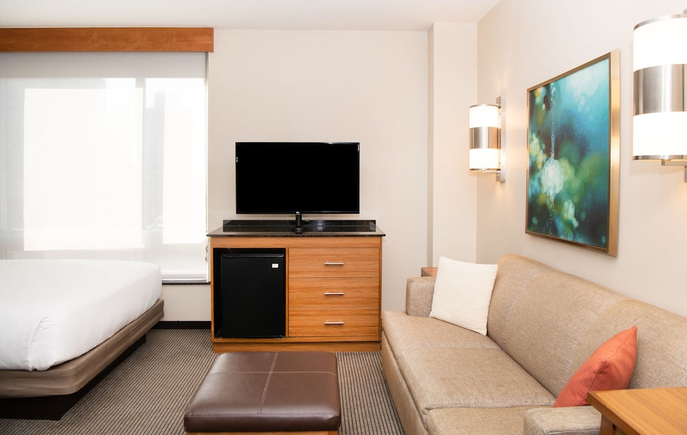 Room, Multiple Beds (High Floor)