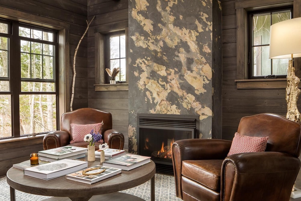 Suite (Treetop, ADA)