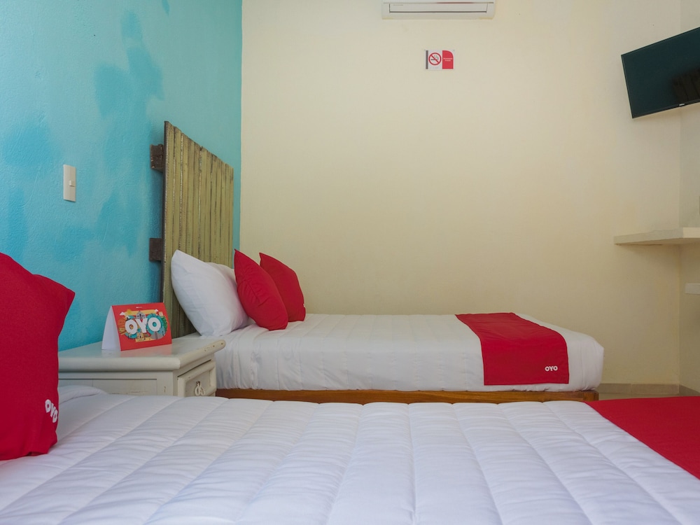 Standard Room, 2 Queen Beds photo 2