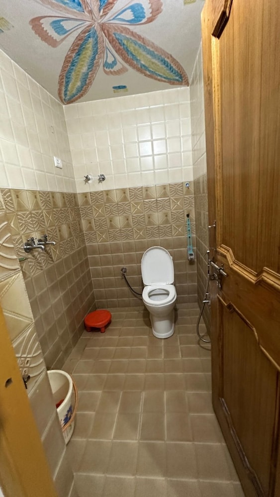 Standard Double Room - Photo 2