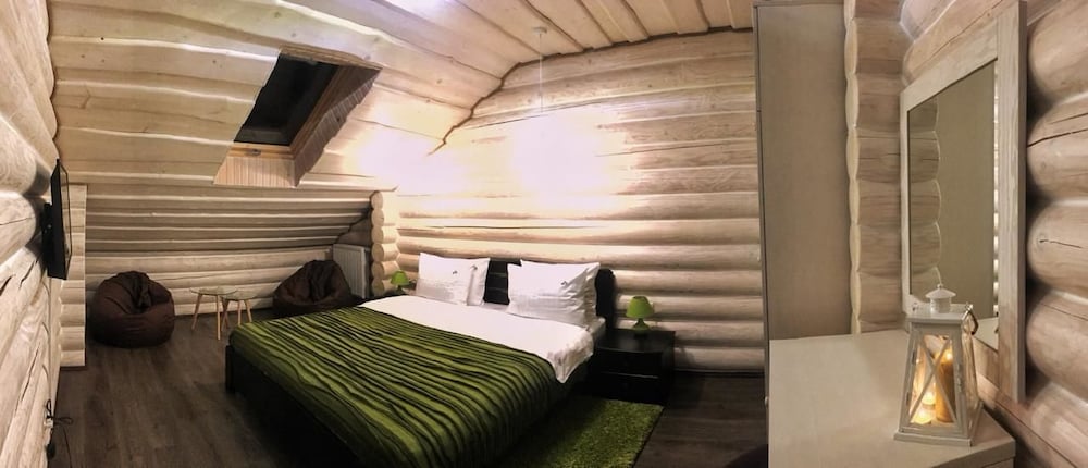 Luxury Suite, 1 King Bed with Sofa bed, Mountain View