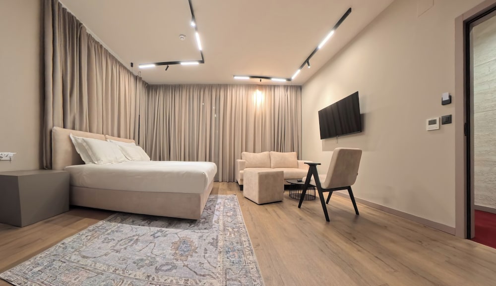 Deluxe Room, Balcony